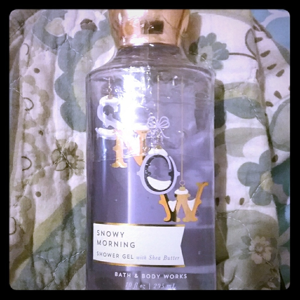 BATH AND BODY WORKS snowy morning shower gel